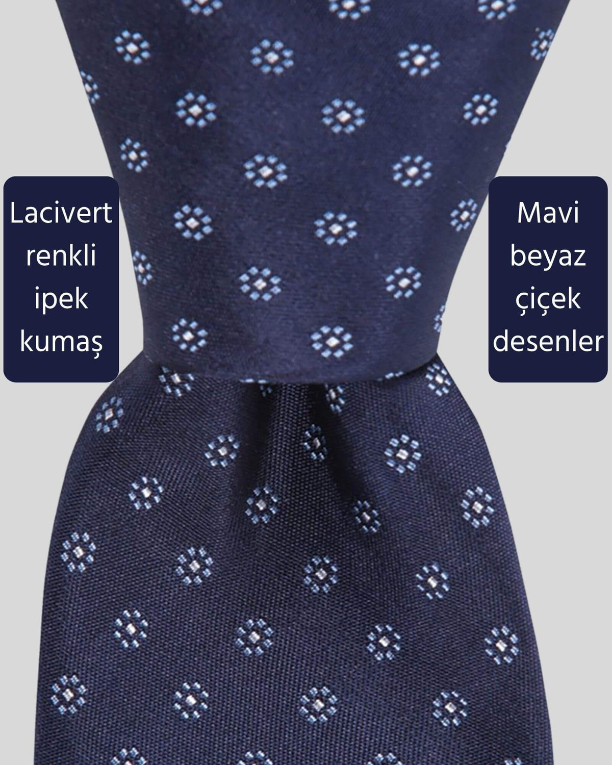 Kumovo çiçek desenli lacivert avukat kravatı